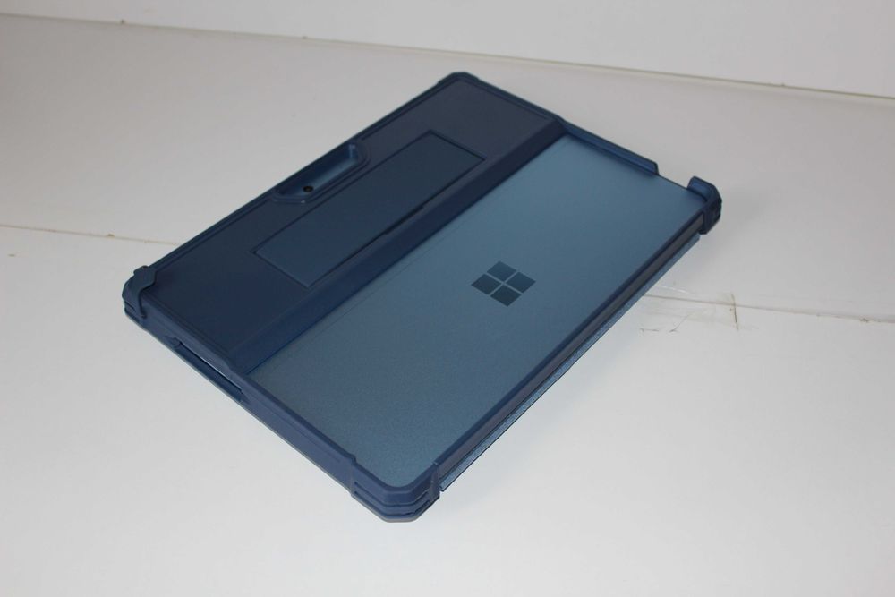 Microsoft Surface Pro 9 i7/16Gb/256Gb/1Tb
