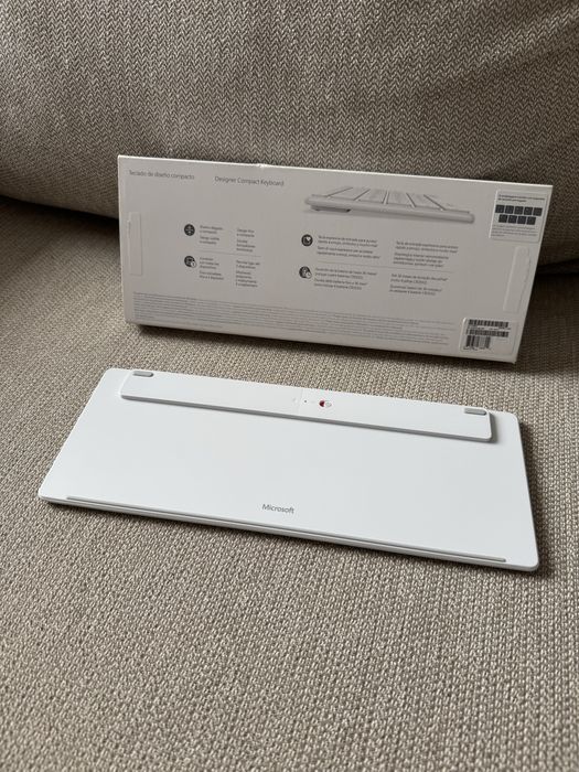 Microsoft Wireless Keyboard - Designer Compact Keyboard64729754269057121