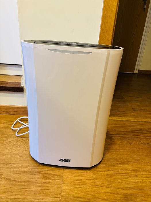 Desumidificador Portátil MEI DH 5512 - Compacto, muito eficaz e de fácil manuseio