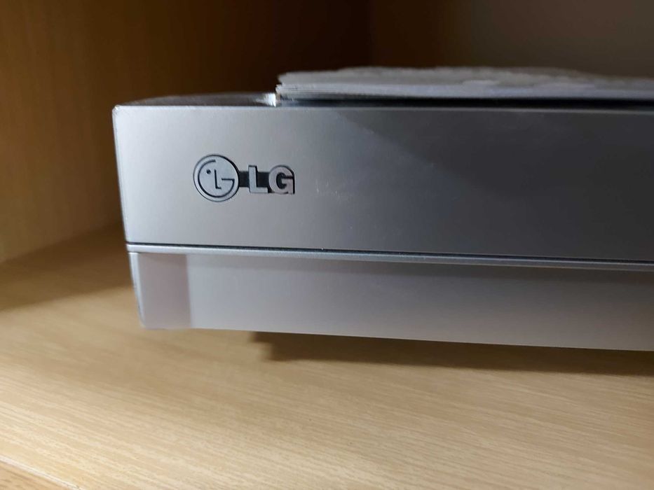 Nagrywarka DVD LG z pilotem