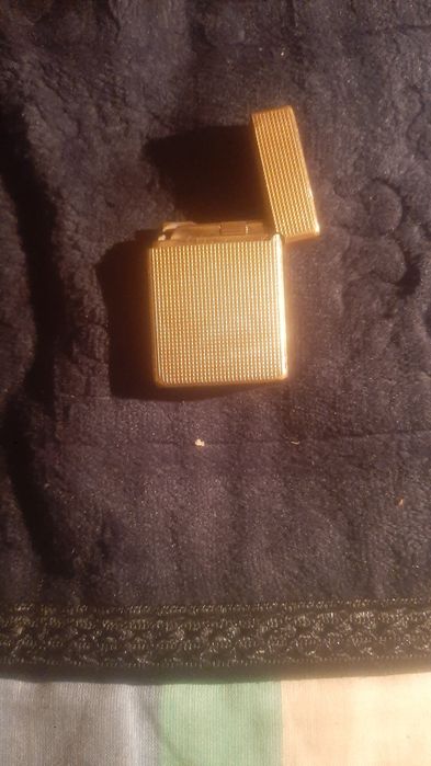 Isqueiro de bolso de gás banhado a ouro