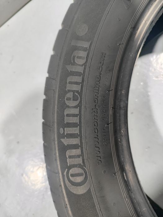 2 pneus semi novos 215-55R18 Continental - Oferta dos Portes