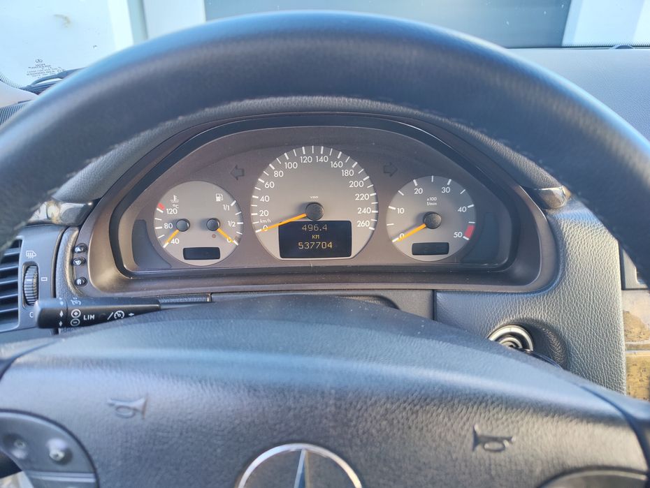 Mercedes E270 CDI