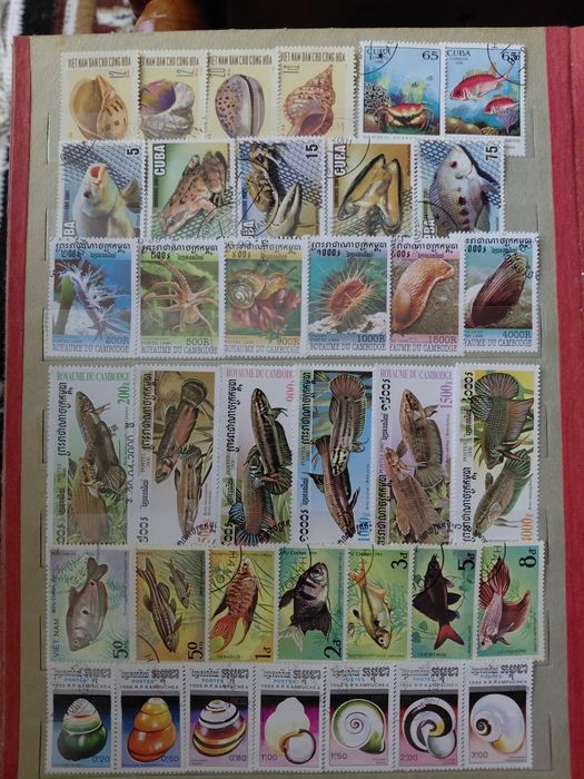 Марки поштові. 30 серій, 169 марок.