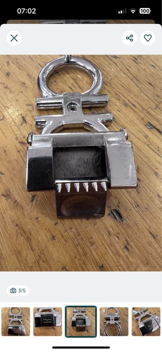 Fivela cinto Ferragamo c/ falha