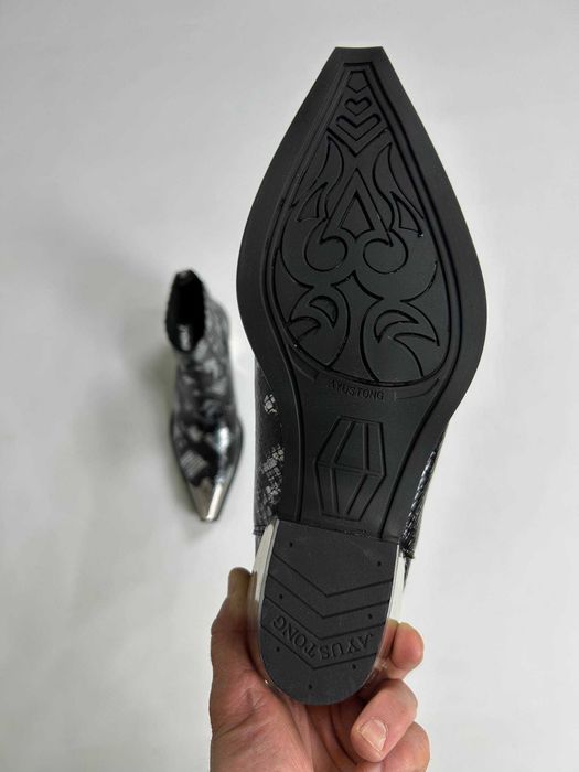 Черевики indie sleeze казаки hedi boy archive boots black архив чорні