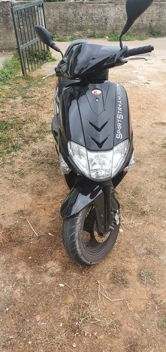 Scooter Kymco embustado