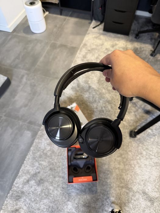 SteelSeries Arctis Nova Pro Wireless