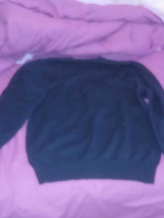 Два мужских джемпера