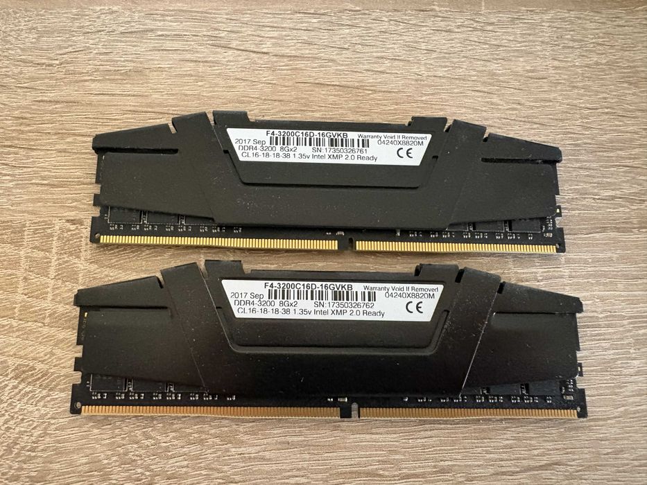 Pamięć RAM 2x8GB 3200MHz CL16
