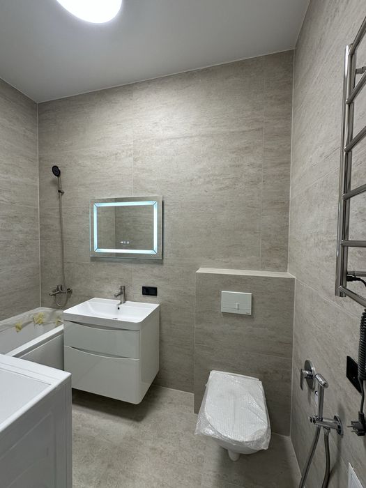 **ЦЕНТР! 37 кв.м. Сучасне Планування! Район Площі