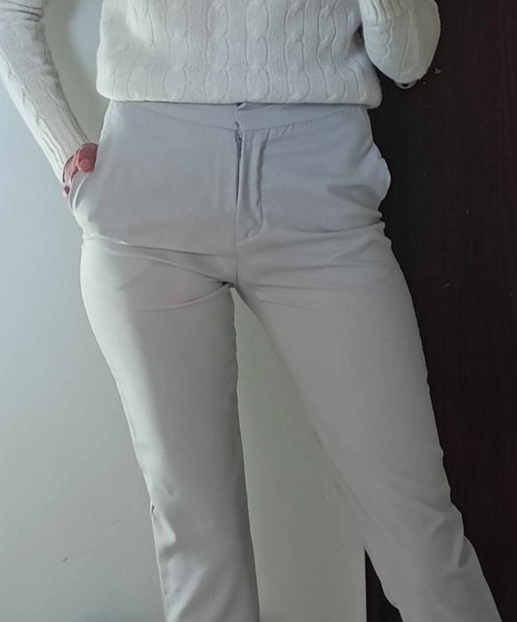 Spodnie wełna Calvin Klein