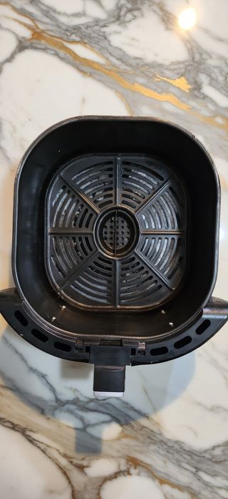 Air fryer relativamente em bom estado