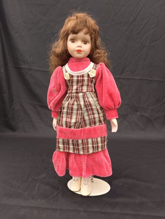 Lalka porcelanowa
