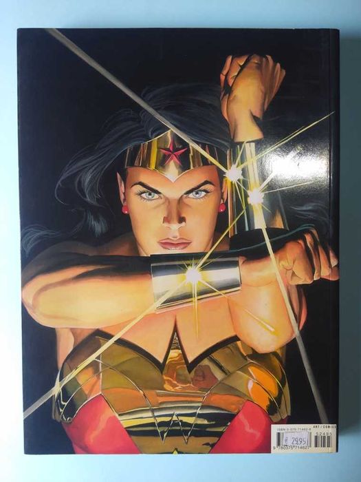 Mythology : The Dc Comics Art Of Alex Ross - 320 páginas, ilustrado.