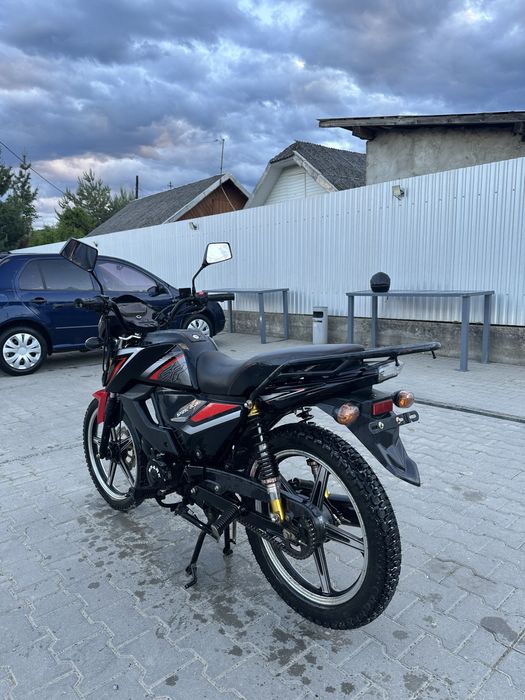 Спарк 125 кубів.