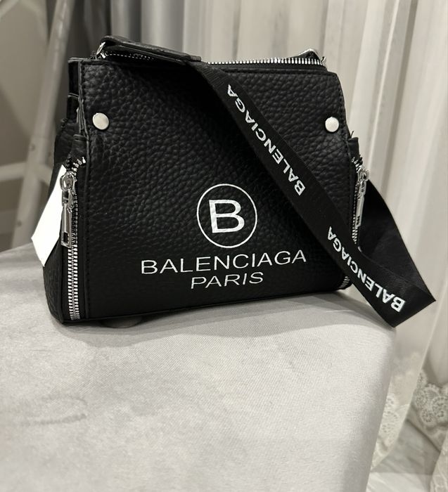 Продам сумку bb нова