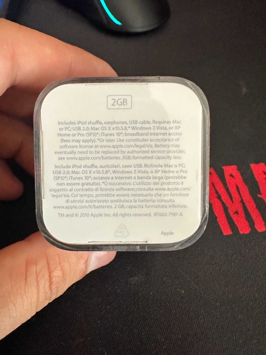 Apple iPod shuffle 2 GB 4 gen Fabrycznie NOWE