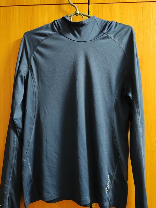 Одяг для спорту, термо кофти,лосіни.