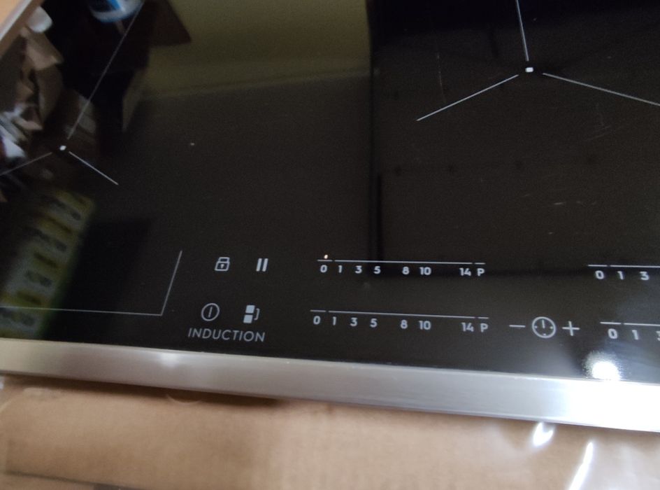 Szkło szyba ceramiczna płyty indukcyjnej Elektrolux EIV6340X