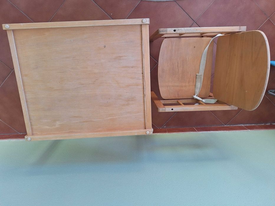 Cadeira de papa vs secretária com cadeira