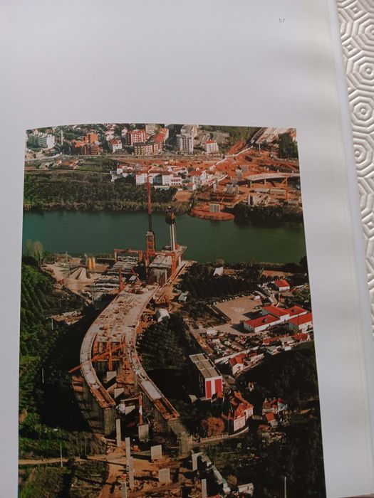 Livro Ponte Rainha Santa Isabel Coimbra, Edição Estradas de Portugal