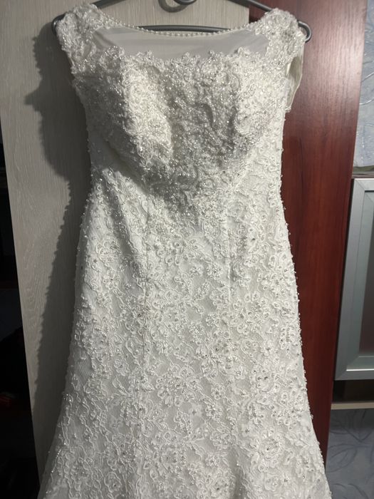 Весільна сукня