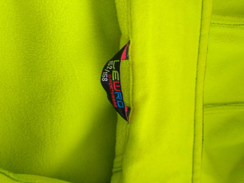 Kurtka softshell 152/158 ciepła na wiosnę na jesień na deszcz