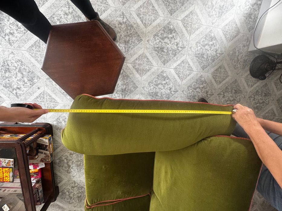 Sofá em veludo verde