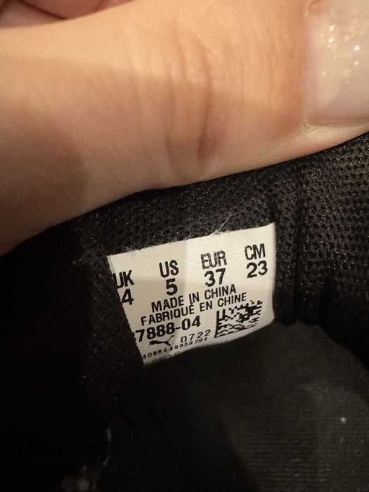 Продам кроссовки puma