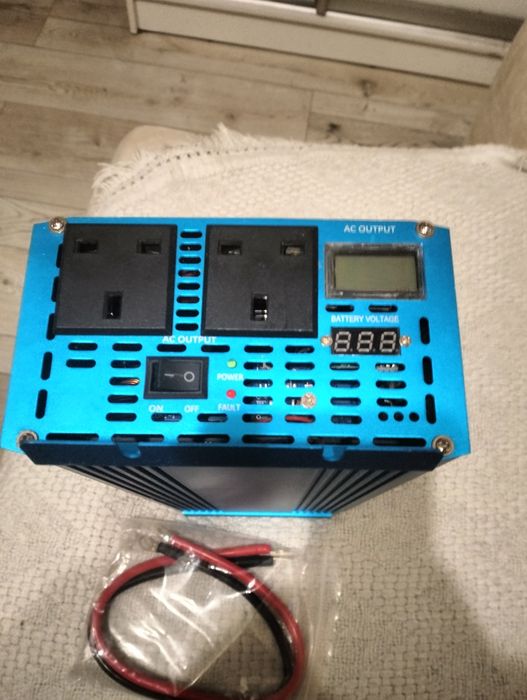 Інвертор LVYAN F-1500P 24v-220v