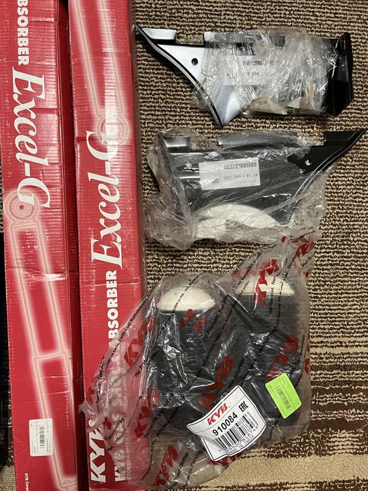 Запчастини до BMW E30