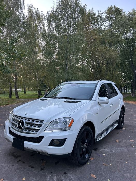 Mercedes- ML 2010рік 3.0D
