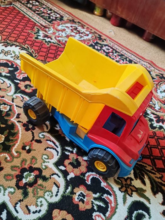 Машинки великі іграшки