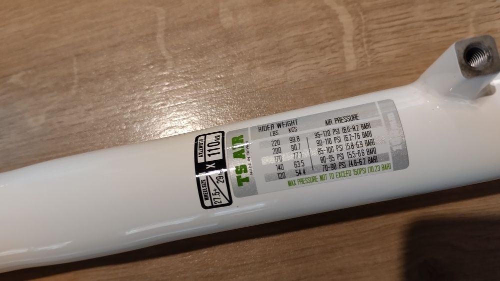 Amortyzator powietrzny Manitou Markhor 29