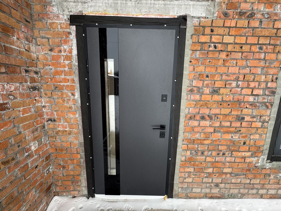 Продаж будинку Лезневе