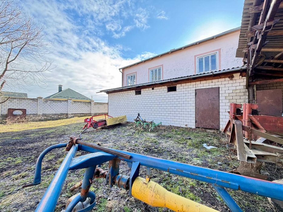 Продаж будинку в с. Семигинів