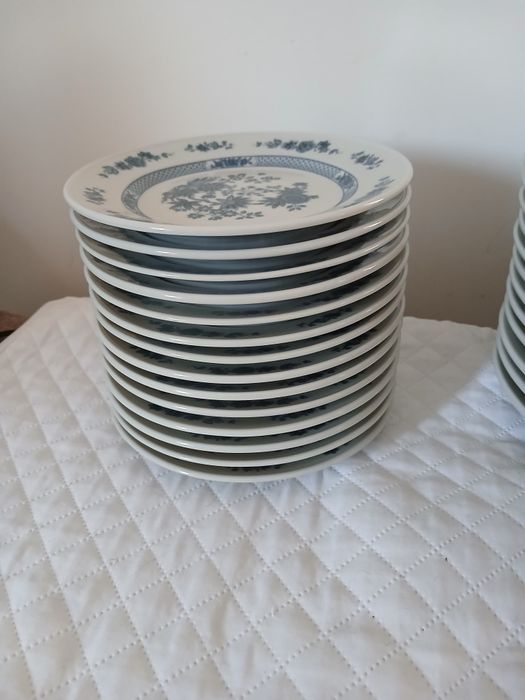 28 pratos vintage SP Coimbra-Novos!