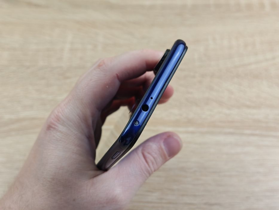 Продам Redmi Note 7 Pro (6/128GB)