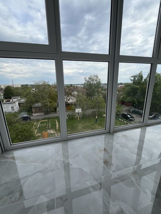 Продам трьохкімнатну