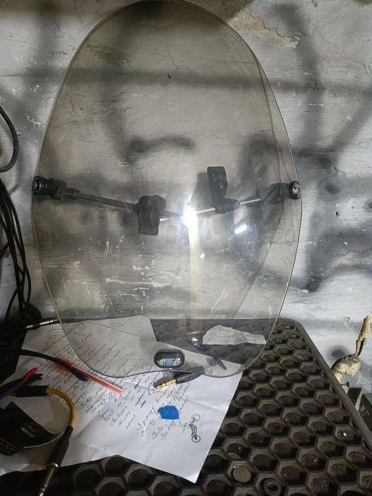 Лобове скло,продаю.