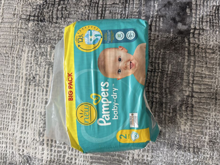 Підгузки Pampers Baby-dry 2 (4–8 кг), 90 шт.