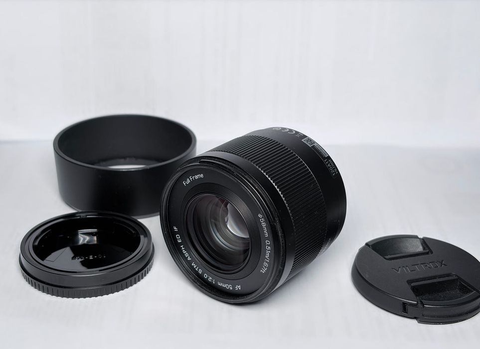 Obiektyw Viltrox Air 50mm f2 (bagnet Sony) - stan JAK NOWY!