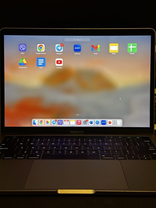 Ноутбук Macbook pro 13 2016 8/256