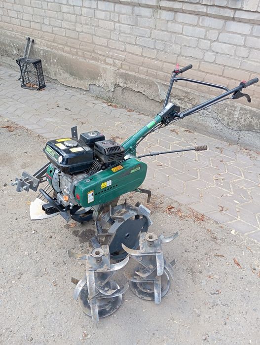 Мотоблок       .