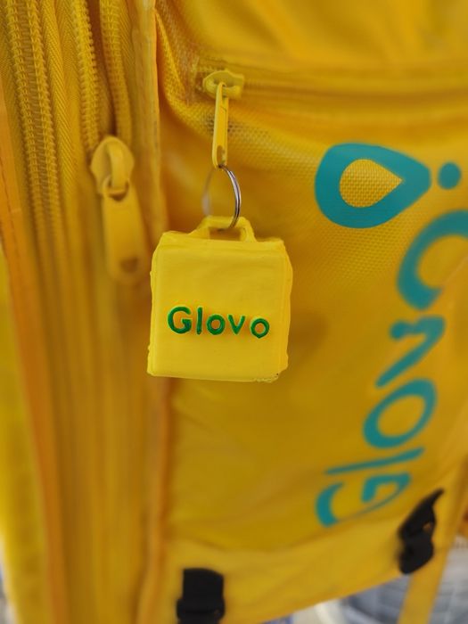 Брелок у вигляді сумки Glovo