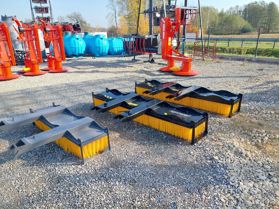 Szczotka Zamiatarka na wózek widłowy, ładowarke, tura 1,5 - 3m