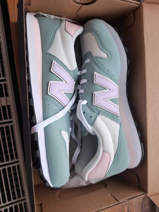 Nowe buty New Balance 40