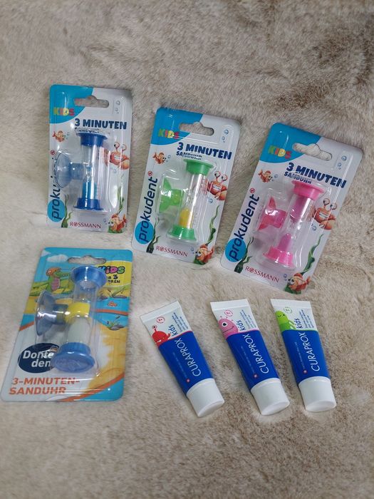 Дитячі  зубні флоси,годинники, пасти