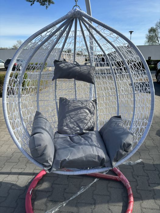 Fotel wiszący wolnostojący Gordon 105 cm/150 kg poduszki w cenie.